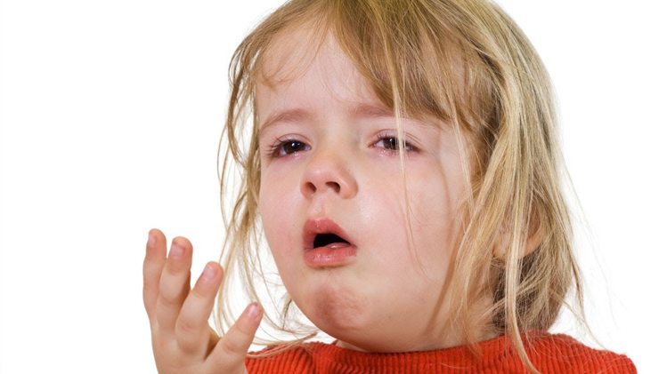 How can I stop my child from coughing शिशु के खांसी को ठीक करने का उपाय